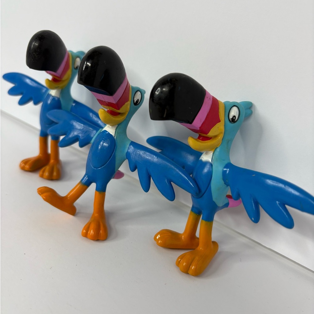 2003 Kellogg’s Froot Loops Toucan Sam set of 3 Bendable Plastic Figure